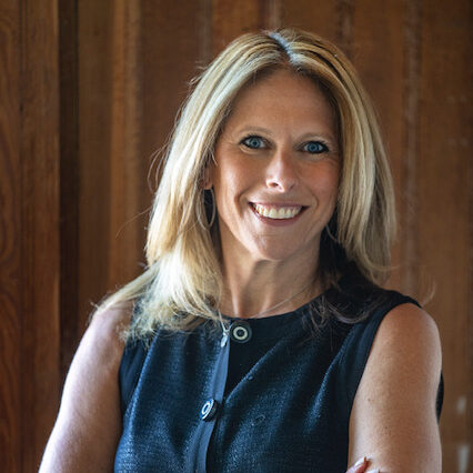 Dr. Riseberg headshot